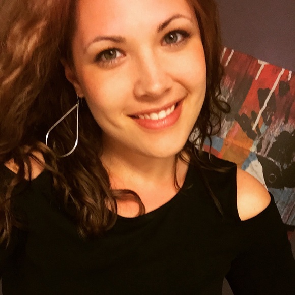 Meet your Posher, Chelsea - Picture 1 of 2